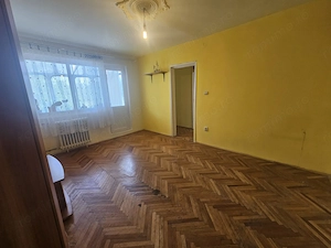 COMISION 0%! Apartament 4 camere Etaj 1 - Soarelui !! - imagine 2