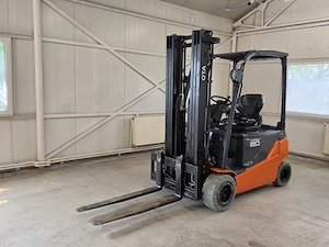 Electrostivuitor Toyota 2.0T  Triplex 2018 Ore 7024 Garantie si Service incluse motostivuitor - imagine 12