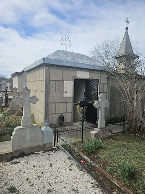 De vânzare: Locuri de veci în Cimitirul Vechi din Popești-Leordeni (Individual sau la pachet)
