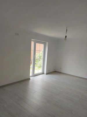 Casa renovata Bujoreni + casa la gri p+1 ,la DN  - imagine 7