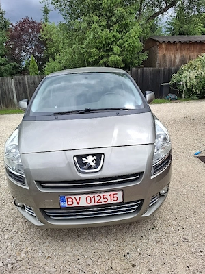 Peugeot 5008 - imagine 4