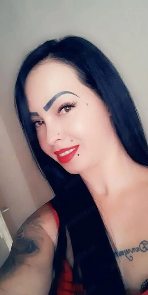 curată lentă discretă