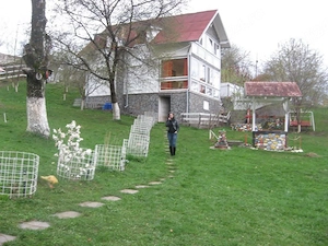Casa de vacanta BREAZA de SUS, judetul Prahova, 4000mp la liziera padurii - imagine 2