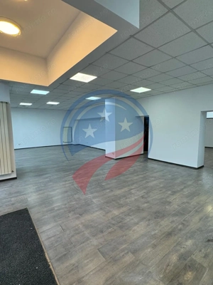 Spațiu comercial stradal 122 mp – vitrină la stradă, acces aprovizionare