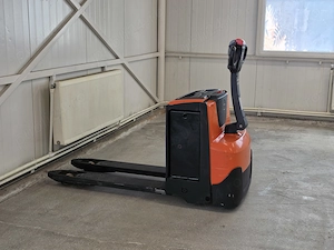 Transpalete electrice Toyota 2Tone catarg Triplex Redresor + Garantie + Service incluse transpalete - imagine 18