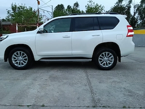 Toyota Land Cruiser ținută în garaj dotări premium luxury full 7 locuri  - imagine 3