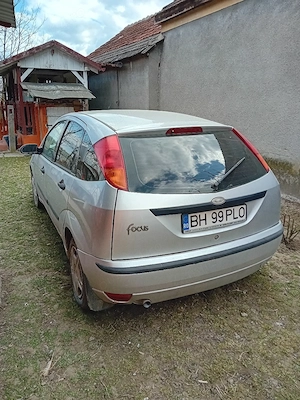 Ford focus 1,6 benzină  - imagine 3
