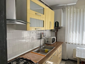 Apartament de închiriat 2 camere zona Cedonia