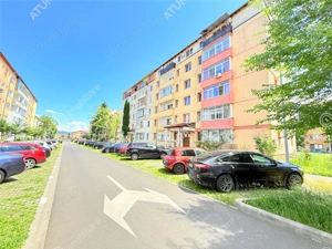 Apartament cu 3 camere etaj 1 cu balcon zona Mihai Viteazu Cedonia