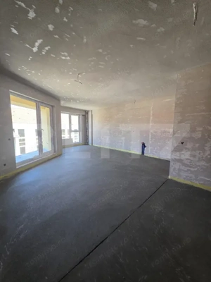 APARTAMENT DE 4 CAMERE, 98,91 MP, ETAJ INTERMEDIAR, ZONA SEMICENTRALA 