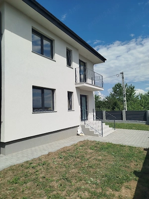 Vând casă la cheie în Burdujeni, Str. Anton Holban,zona Aleea Dumbrăvii  - imagine 5