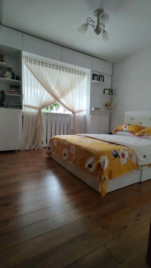 Vand apartament 3 camere - imagine 2