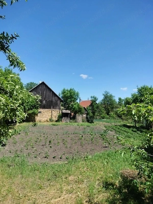 De vanzare casa cu anexe si gradina 2418 m.p la 30 km distanta de Cluj Napoca - imagine 7