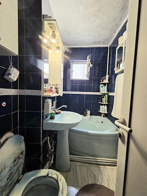 4 camere transformat în 3 camere Spatios Gării - imagine 8