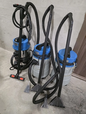 Aspirator profesional injecție-extracție L215 3 Maxi   ideal pentru spălat canapele, saltele, scaune