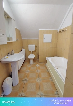 Apartament cu 6 cam de închiriat în vilă   Tătărași, zona Flora - imagine 10