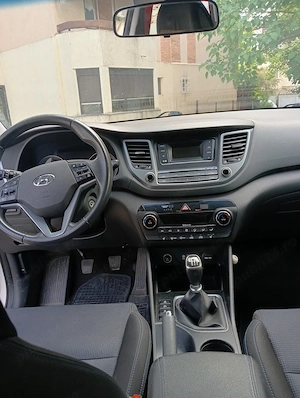 Vand Hyundai Tucson AWD(4x4), 2.0 CRDI - imagine 5