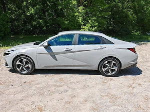 Hyundai Elantra  - imagine 4