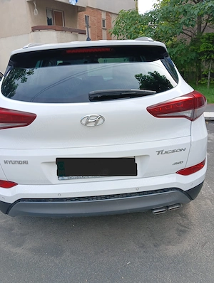 Vand Hyundai Tucson AWD(4x4), 2.0 CRDI - imagine 6