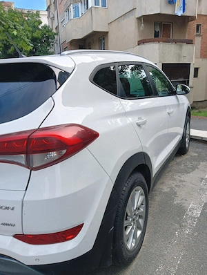 Vand Hyundai Tucson AWD(4x4), 2.0 CRDI - imagine 7