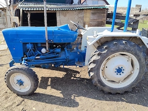 Vând Tractor Ford 50 cp