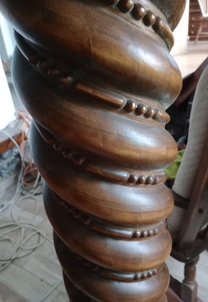 Coloana piedestal spirala Barley Twist 135 cm. nuc