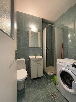 De inchirierat apartament cu 2 camere, Parter, cartierul Cornisa, aproape de toate zonele de interes - imagine 2