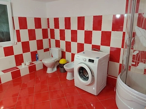 Vând vilă P+M în Oituz, jud. Bacău   225 mp, teren 1.062 mp   135.000   negociabil  Vând vilă P+M si