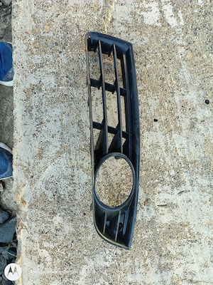 grila proiector stanga Volskwagen Passat b6  - imagine 3