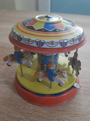 Jucarie veche,de colectie ,Carusel