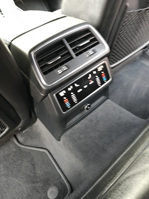 De Vinzare Audi A6 C8 Quattro 2.0 Diesel Hibrid 2019 3S-Line - imagine 8