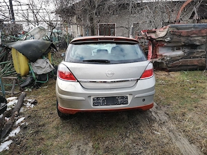 Bara spate Opel Astra H hatchback