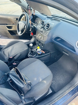 Ford Fiesta Mk5 1.4 TDCI 2006 Euro 4 - imagine 7