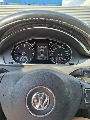 Volkswagen Passat 2012   Gri   5.200   | Îngrijit, gata de drum + set complet de roți inclus - imagine 4