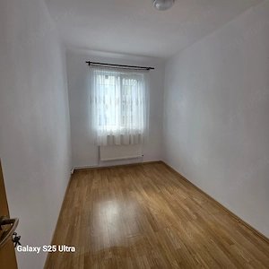    Apartament 3 camere de vânzare 