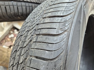 Vand set de 3 anvelope  215/55/18  ca noi rulaj max de 3500 Km ,pret 750 Ron - imagine 5