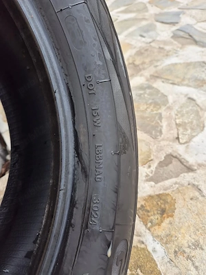 Vand set de 3 anvelope  215/55/18  ca noi rulaj max de 3500 Km ,pret 750 Ron - imagine 4