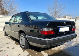 Mercedes-Benz W124 - imagine 7