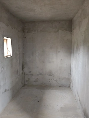  casă cu renovare începută,sau teren ptr construcție nouă...