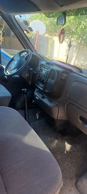 Vând Ford Transit 8+1 - imagine 2