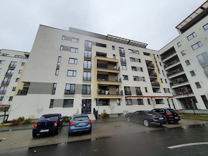 coresi, 2 camere mobilat, parcare,450 euro