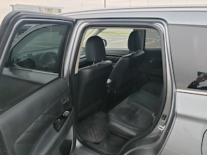 Mitsubishi Outlander PHEV (Plug-In Hybrid), an 2016 - imagine 8