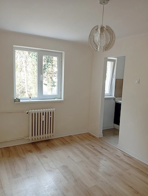 Vand apartament renovat, in zona tomis nord  - imagine 5
