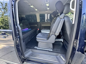 VW Multivan, TVA deductibil, 4x4, automat, dotari FULL, KM reali - imagine 7