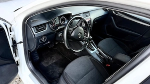 Skoda Octavia 2019 1.6 TDI (115 CP) DSG - imagine 8