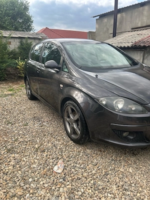 Seat Altea 2.0 TDI 140 CP - imagine 9