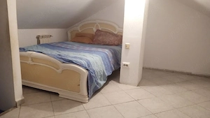 Închiriez apartamente pentru patru persoane - imagine 2
