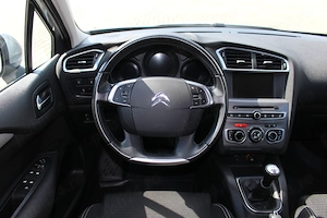 2015 Citroen C4, 1.2 PureTech Turbo, 110 CP, manuală, 156.000 km   navigație, climă 2 zone - imagine 7