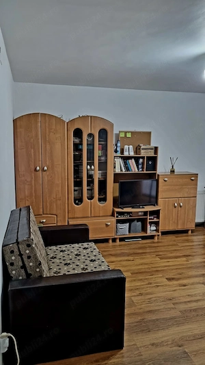 Închiriez apartament o camera cu parcare - imagine 5