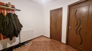 Închiriez apartament o camera cu parcare - imagine 8